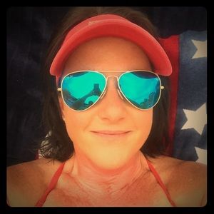 Meet your Posher, Angi